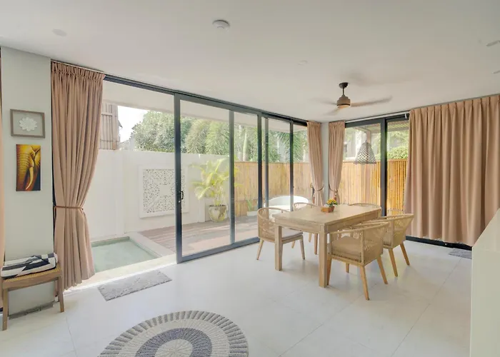 Villa Stylish 4br With Private Pool In Batu Bolong Canggu
