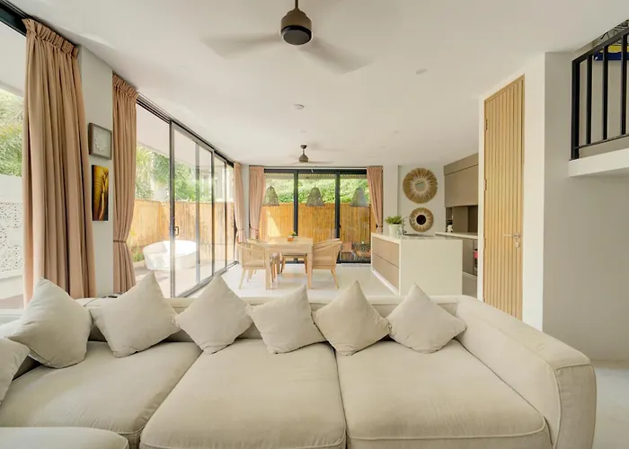 Villa Stylish 4br With Private Pool In Batu Bolong