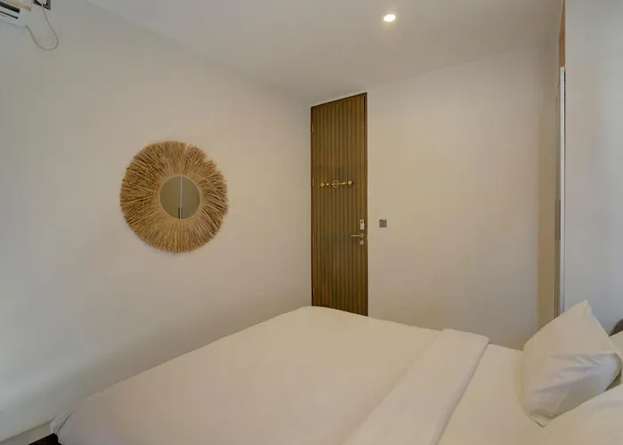 Villa Stylish 4br With Private Pool In Batu Bolong Canggu