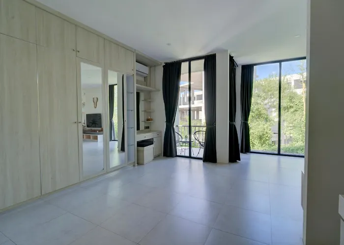 Stylish 4br With Private Pool In Batu Bolong Villa *