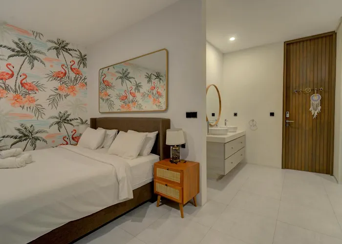 Stylish 4br With Private Pool In Batu Bolong Villa