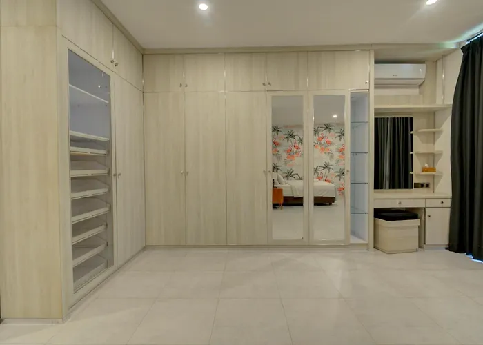 Villa Stylish 4br With Private Pool In Batu Bolong *
