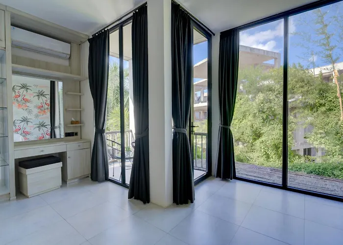 Villa Stylish 4br With Private Pool In Batu Bolong Canggu